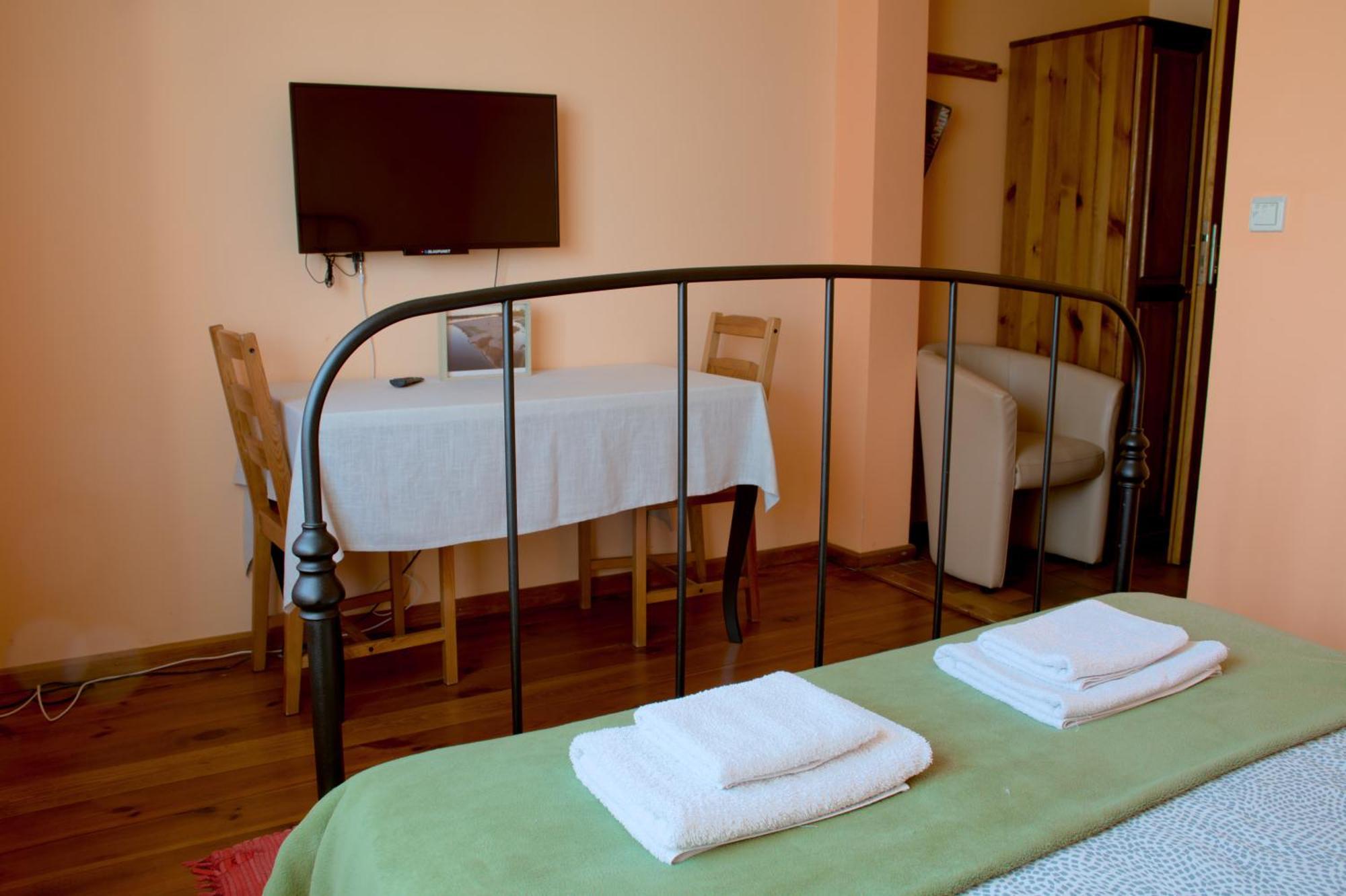Bed and Breakfast Gosciniec Kocmierzow Сандомир Экстерьер фото