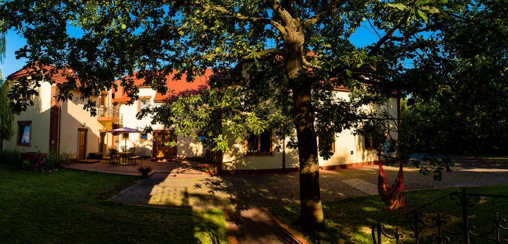 Bed and Breakfast Gosciniec Kocmierzow Сандомир Экстерьер фото